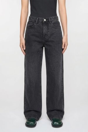 J105 Carbon Wide — Washed Black Denim