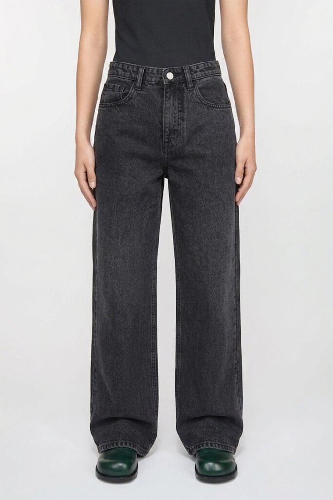 J105 Carbon Wide — Washed Black Denim